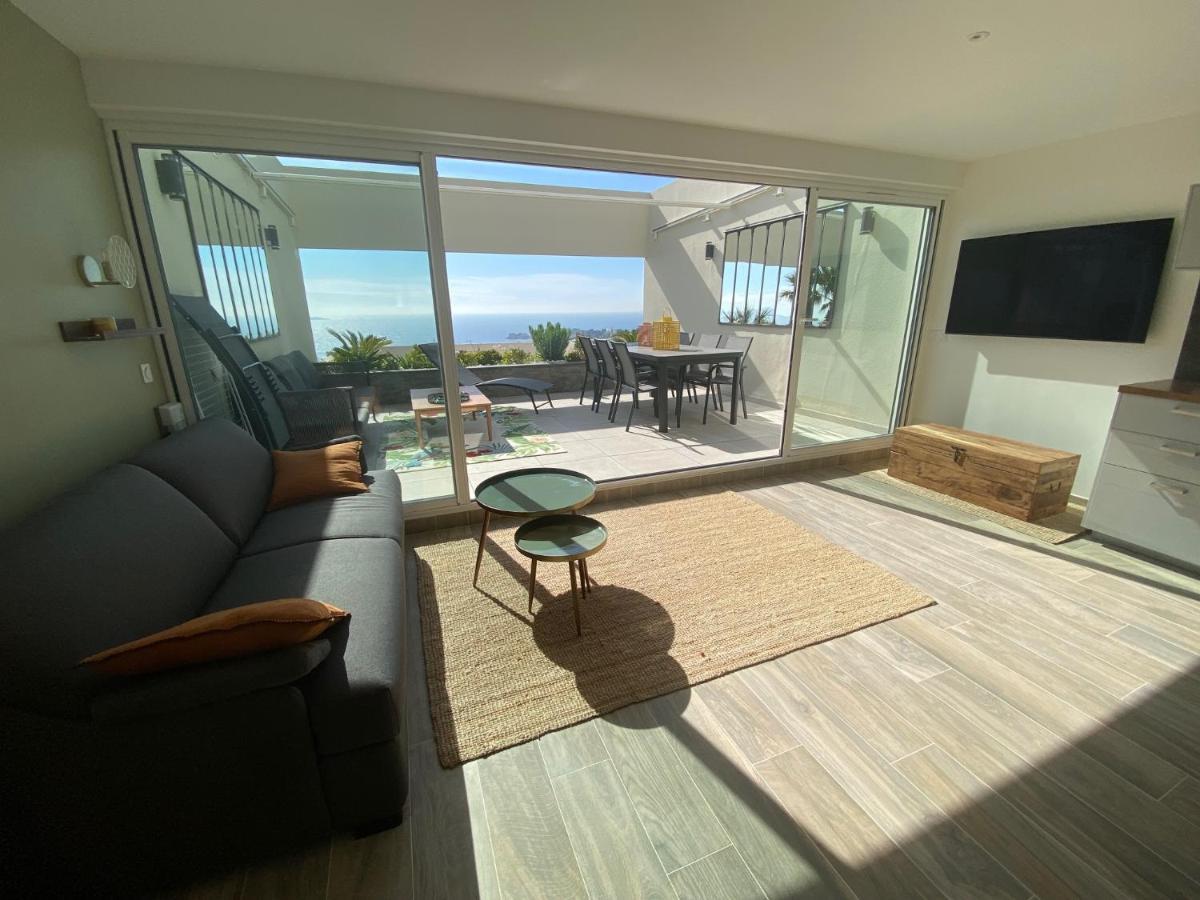 Superbe T2 44M2 - Grande Terrasse Vue Mer Panoramique Exceptionnelle Piscine - Parking Bandol Exterior foto